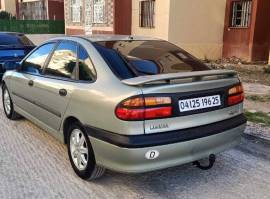 Renault, Laguna