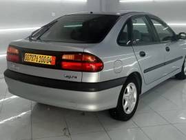 Renault, Laguna