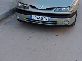 Renault, Laguna