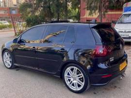 Volkswagen, Golf R32