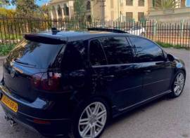 Volkswagen, Golf R32