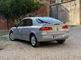 Renault, Laguna