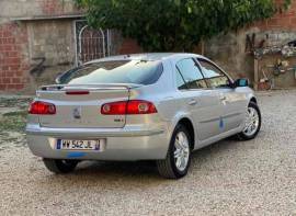 Renault, Laguna